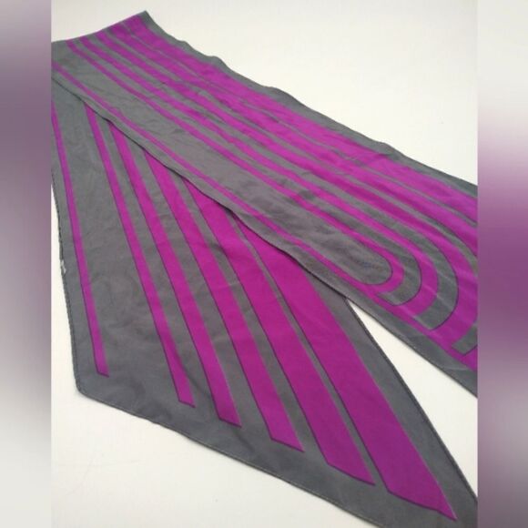 Vera Vintage Long Silk Scarf - Picture 7 of 11